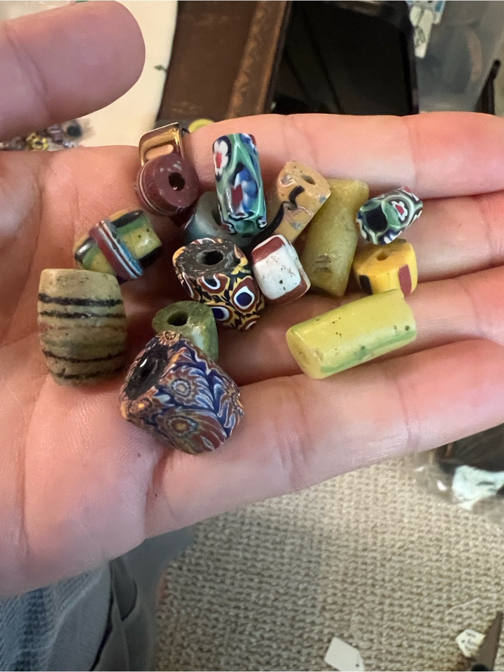 Large Vintage Glass Trade Beads Collection - 300+ beads - Picture 5 of 8